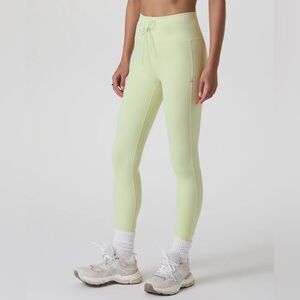 Vuori Soft Lime Leggings - New with tags